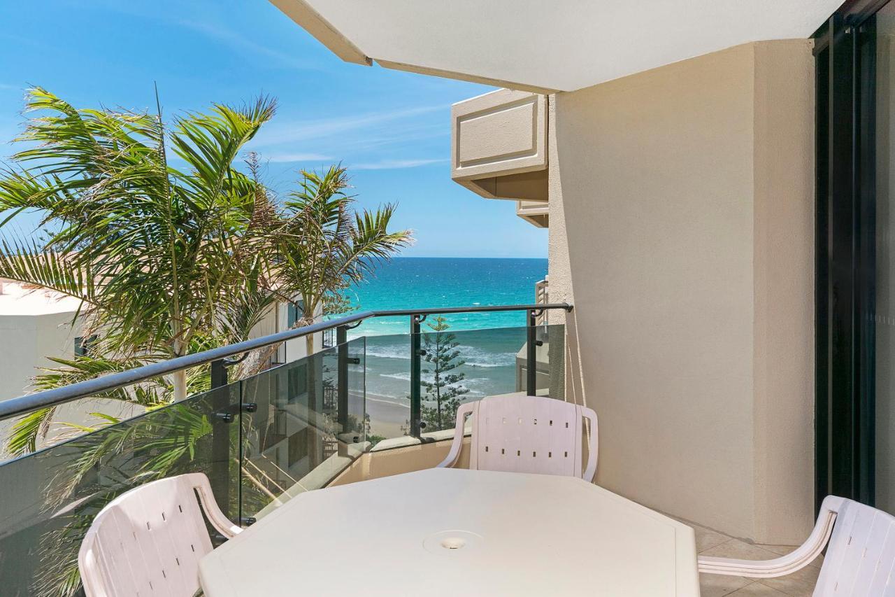 Clubb Coolum Beach Resort Sunshine Coast Exterior foto