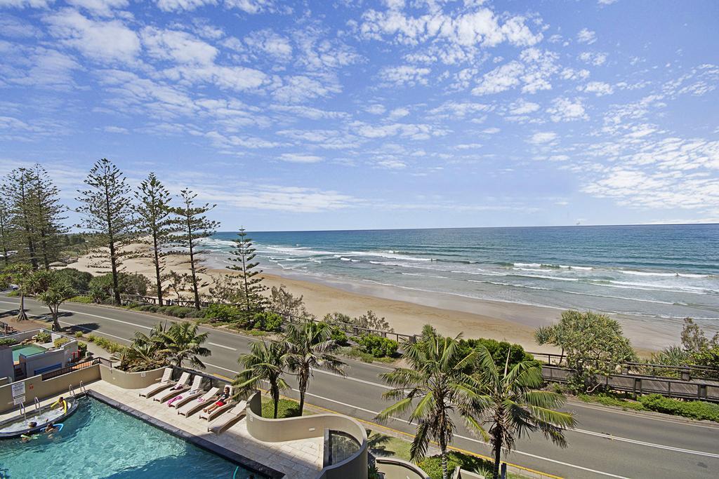 Clubb Coolum Beach Resort Sunshine Coast Exterior foto