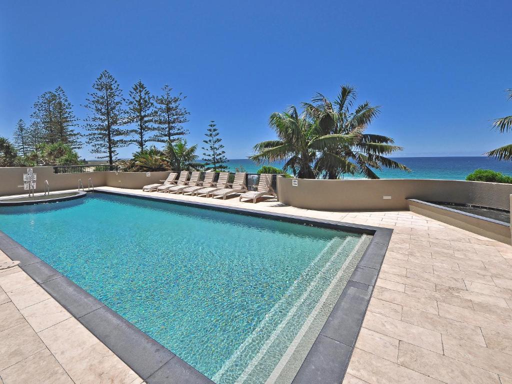 Clubb Coolum Beach Resort Sunshine Coast Exterior foto